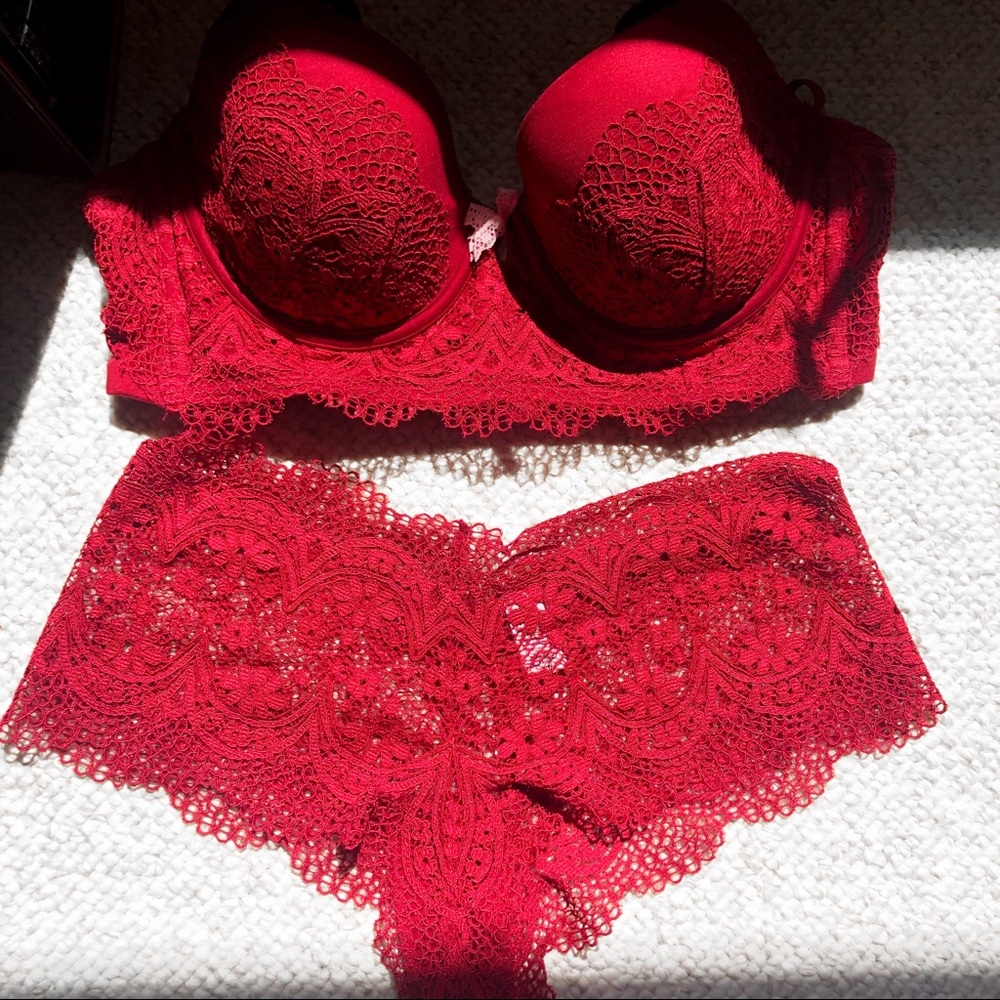 OFFERS💗 Victoria’s Secret Red Lace Boy Short